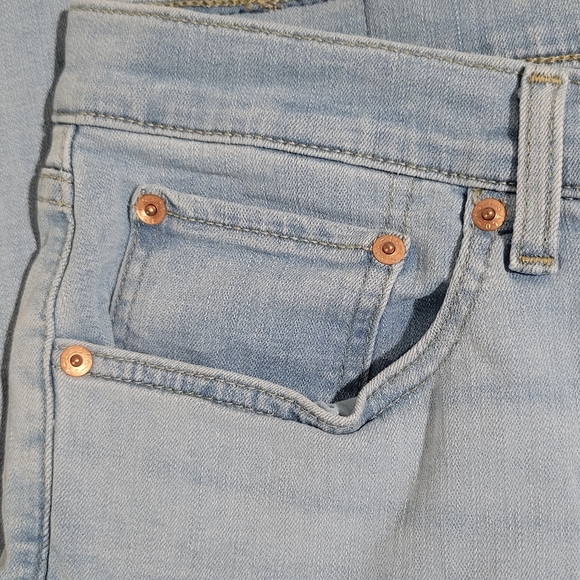 Levi's Women's Boyfriend Mid-Rise  Lapis Med Wash Jeans Size 32 (34×27) Stretch - Picture 10 of 14